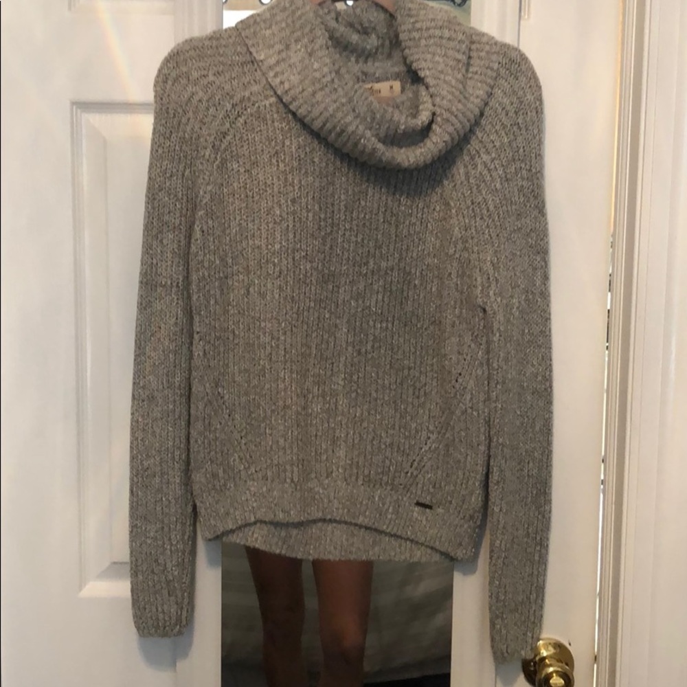 Grey Hollister Turtleneck